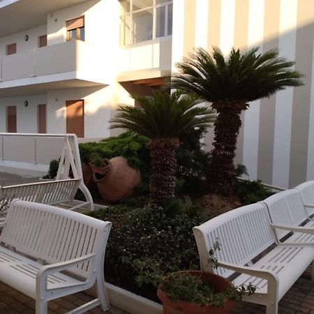 Claudia Residence Alba Adriatica Extérieur photo